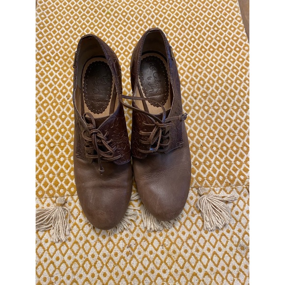 Genuine Leather Booties - Picture 3 of 3